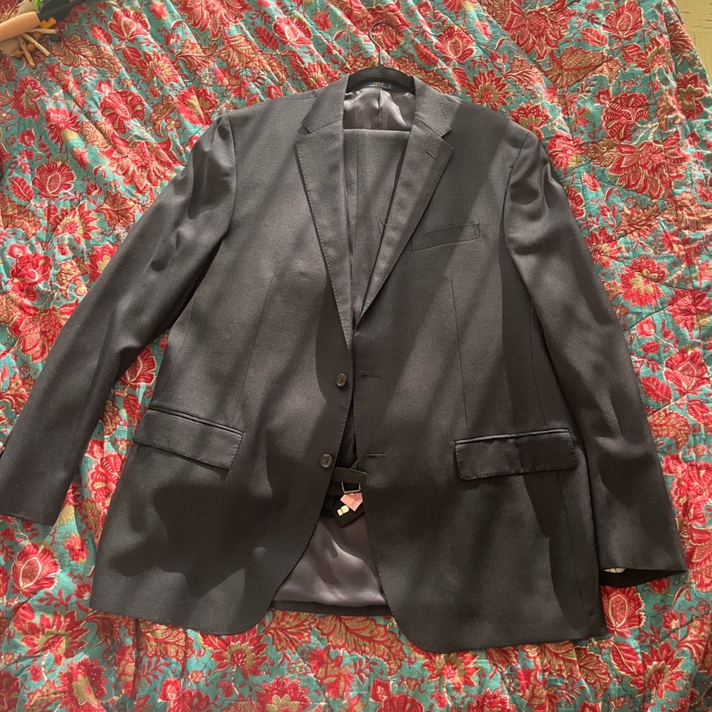 Polo Ralph Lauren men’s suit. 48l